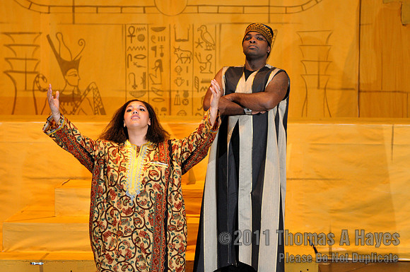 Cast 2 of AIDA  012