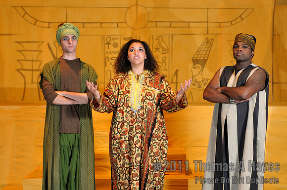 Cast 2 of AIDA  013